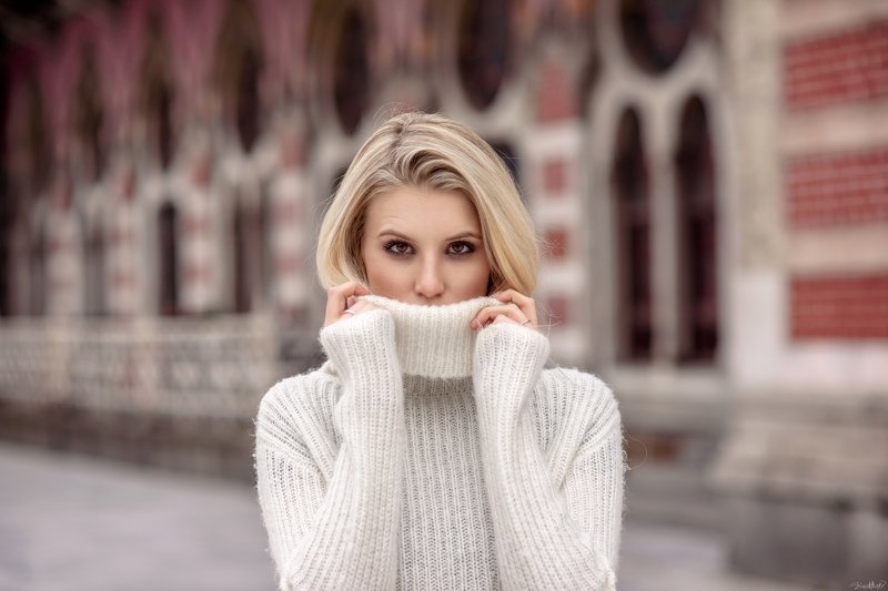 portrait, art, model, beautiful, face, pretty, eyes, beauty, daylight, nikon, istanbul, 85mm, colorful, fashion, sunlight, white Brigitte фото превью