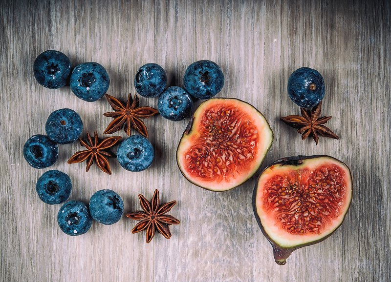 Бадьян, инжир и голубика фото превью