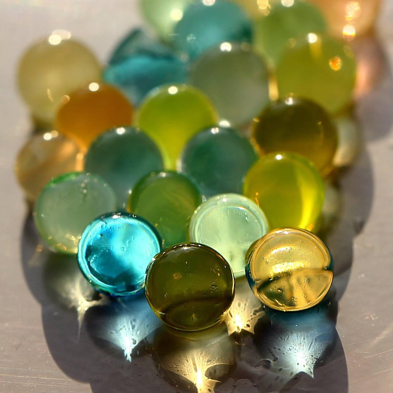 шарики, вода, отражение, balls, roll, water, reflection, swollen, multicolored, colorful, Дмитрий Салтыков