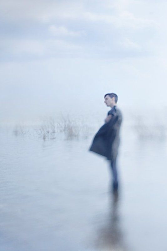 water smooth surface фото превью