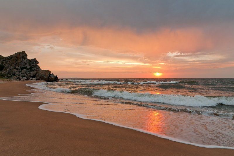 Закат на берегу Азовского моря фото превью