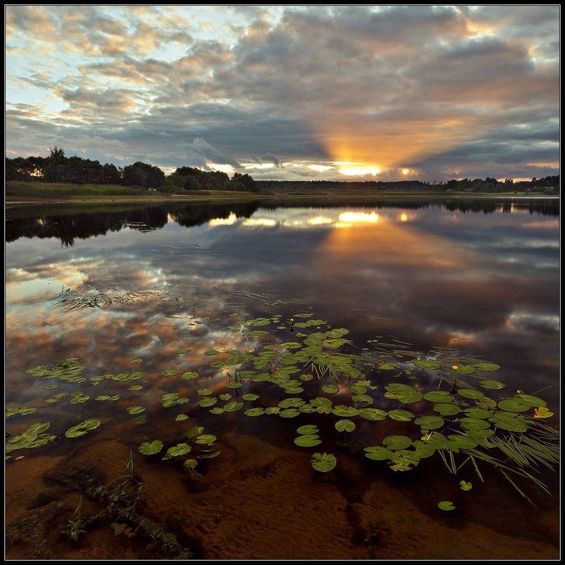 солнечный прожектор фото превью