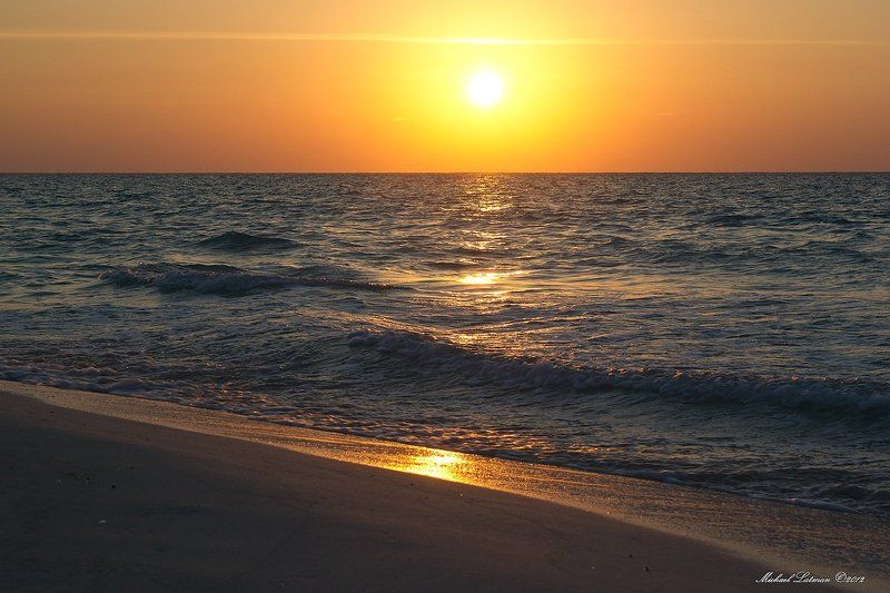 sea,sunrise,water,sky,sun И отделил воду от воды.День второй фото превью