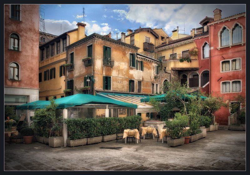 Венецианский дворик фото превью