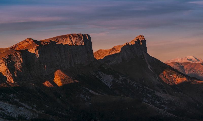 А ВОТ И ОН  - КРАСАВЕЦ АЧЕШБОК фото превью