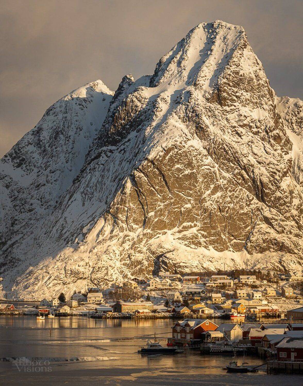 reine,lofoten,norway,norwegian,winter,snow,mountains, Adrian Szatewicz