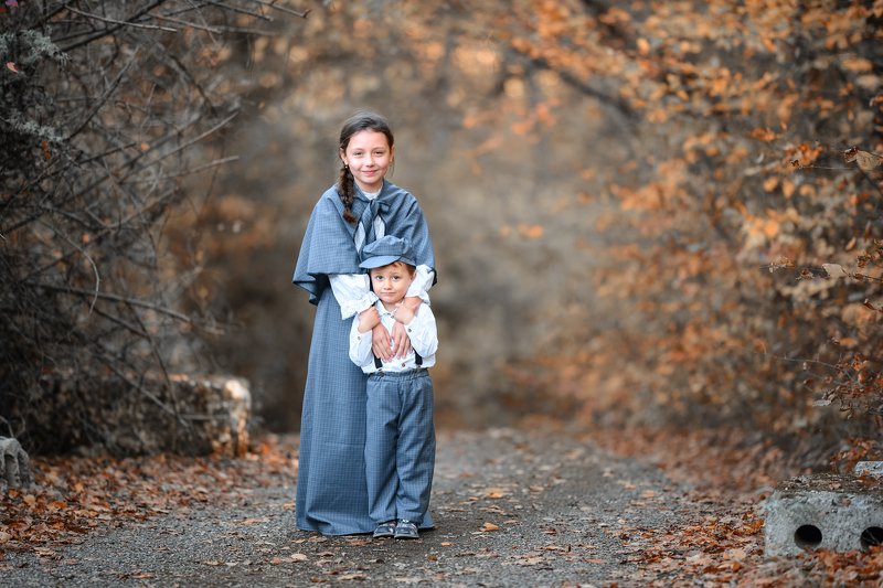 Брат с сестрой... фото превью