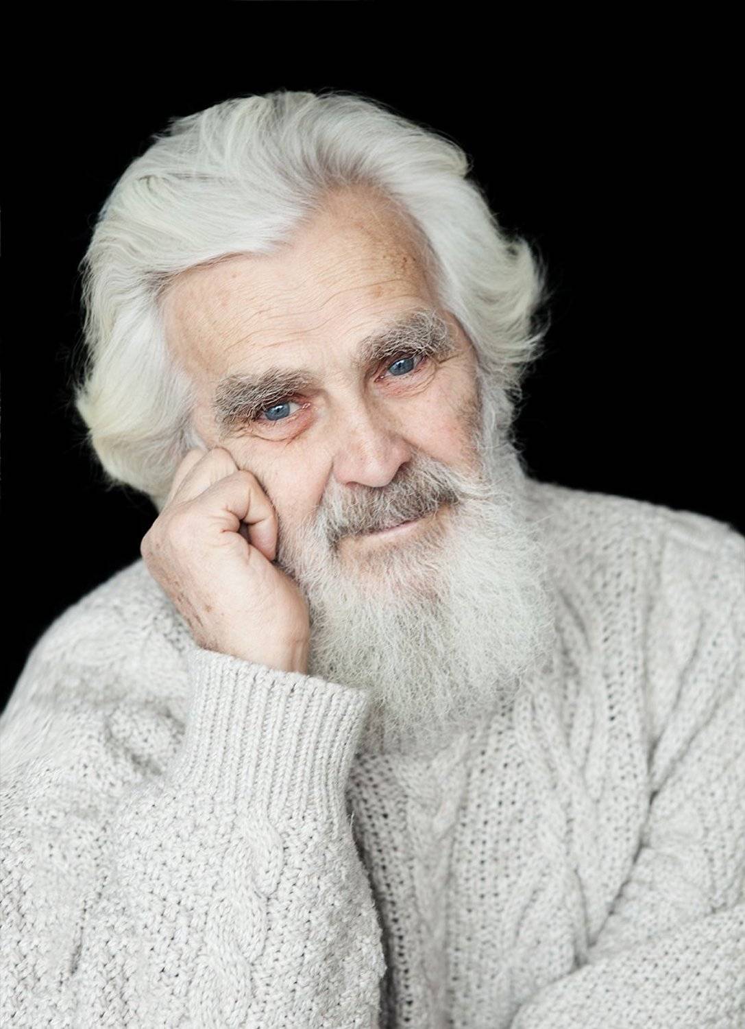 мудрость, мужчина, седой, возраст, свет, мужской, портрет, доброта, улыбка, Дарья Комарова