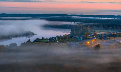 Ещё огни горят