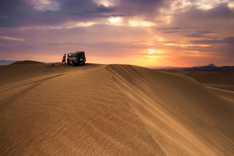 Desert sunrise фото превью