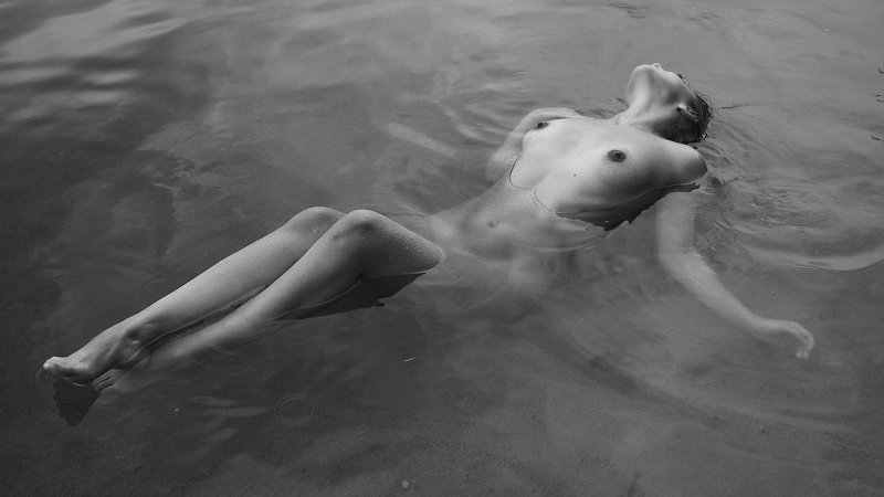 Полупогружение фото превью