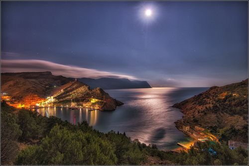 Лунная ночь в Балаклаве