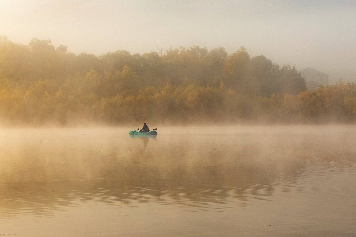 крым, осень, рыбалка, рыбак, утро, рассвет, путешествие, прогулка, озеро,водоём, туман, горы, октябрь, краски осени, отражения, Екатерина Дмитренко