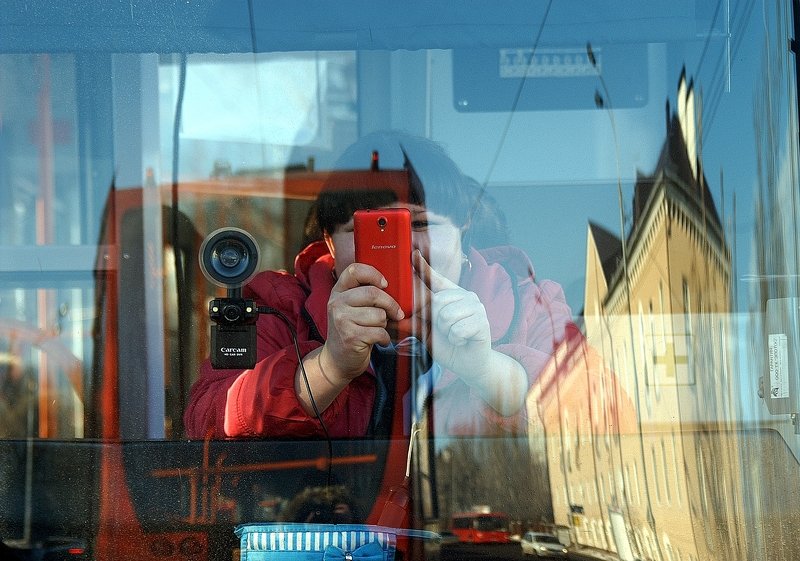 город, улица, человек мобиларт фото превью