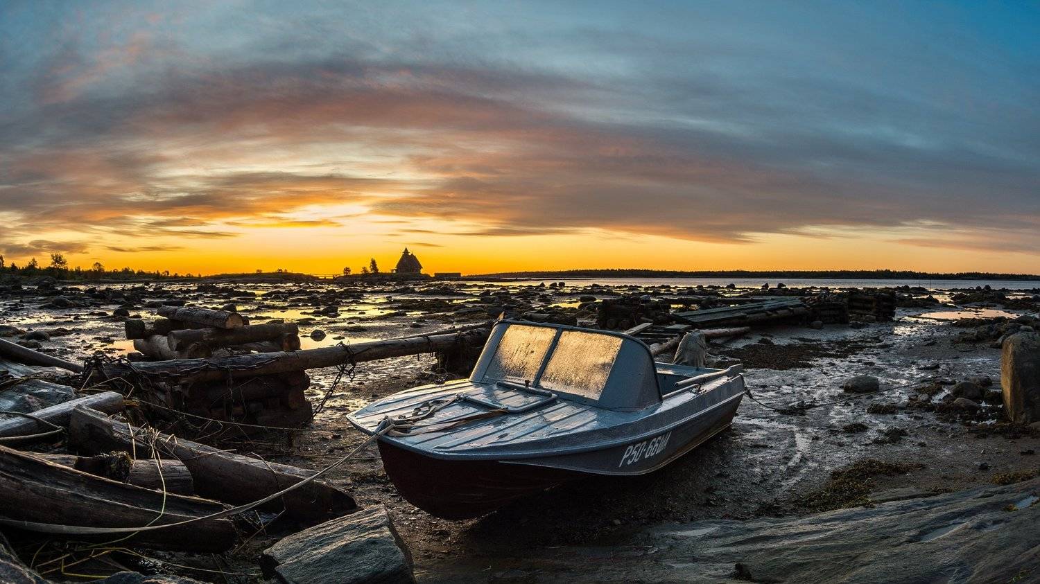 соловки, остров, соловецкие острова, утро, белое море, кемь, отлив, восход, фильм остров, фильм лунгина, храм, катер, рабочеостровск, церковь, ник васильев,, Николай Васильев