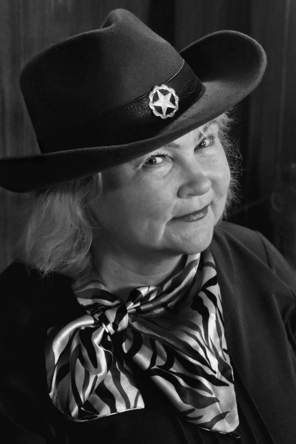 портрет, женщина, глаза, взгляд, шляпа, апатиты, чб, Николай Смоляк