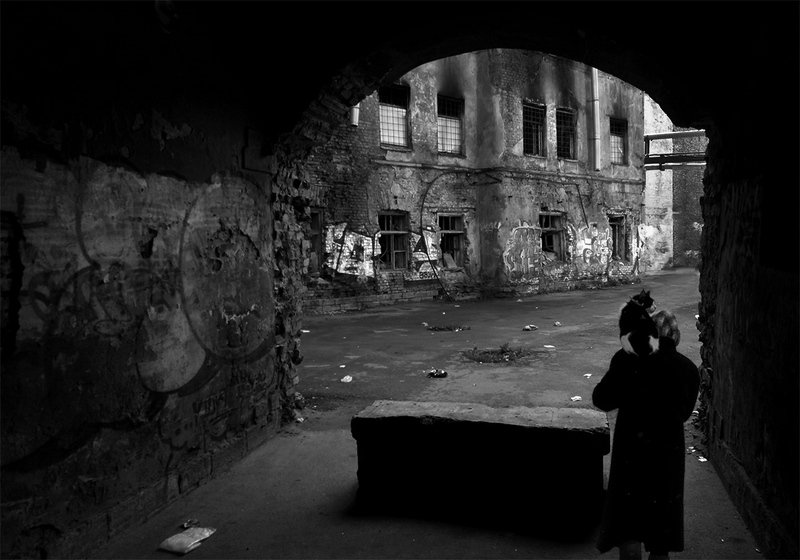 санкт-петербург, тень, ночь, чб Сквозной проход... фото превью