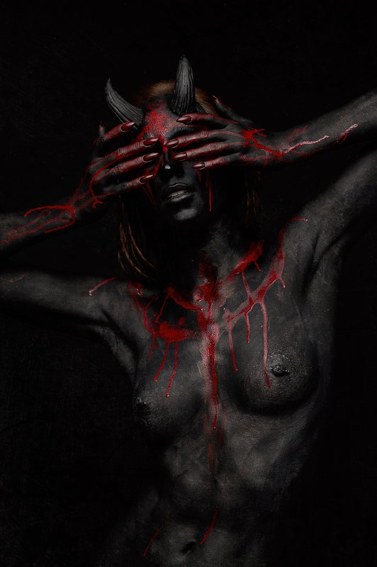 Under the Black Sun фото превью