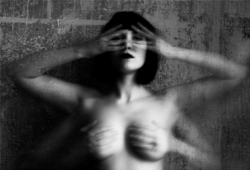 self-portrait фото превью