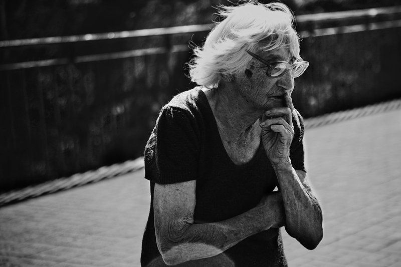 На светлой стороне фото превью