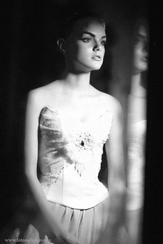 Dark room 2photo preview