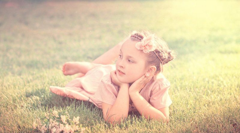 девочка Мечтательная ;) фото превью