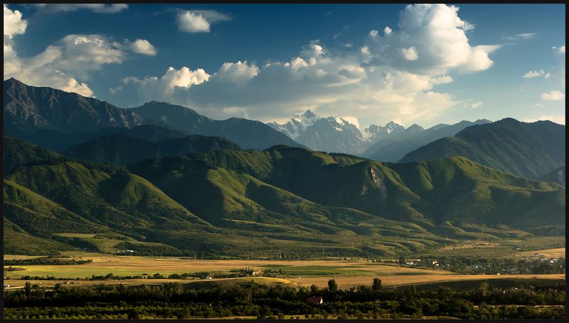 горы, алматы, алма-ата, комсомол, свобода, путь, выбор, альпинизм, вечер, закат, облака, цветы, луга, талгар Про теплый летний вечер фото превью