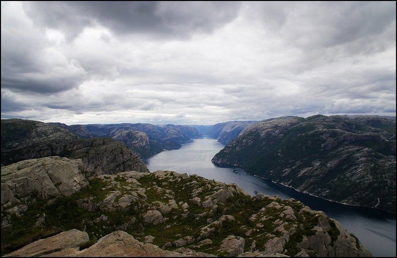 норвегия, фьорд Люсефьорд фото превью