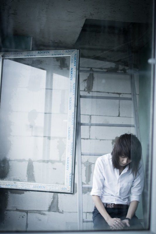 portrait,портрет,girl,девушка,urban,город,городской портрет,дом,окно Юта фото превью