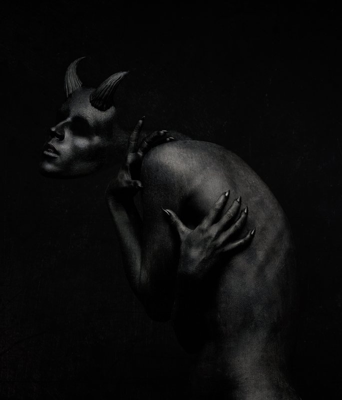 Under the Black Sun фото превью