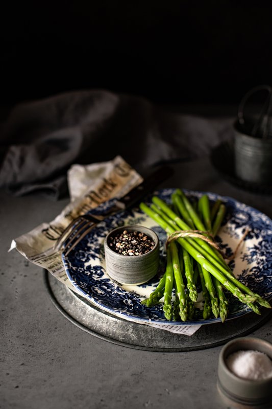спаржа обед фудфотографы фудфото натюрморт еда пп foodphoto foodie еда фотоеды darkphoto  Спаржа фото превью