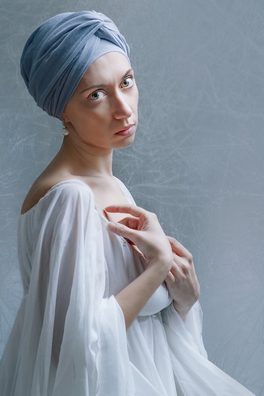 женщина, портрет, автопортрет С жемчужной сережкой фото превью