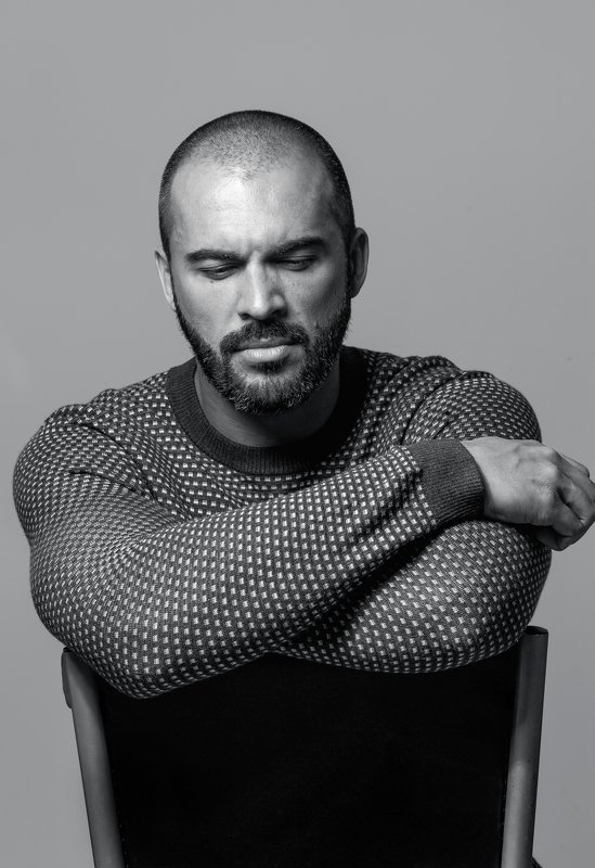 Автопортрет фото превью