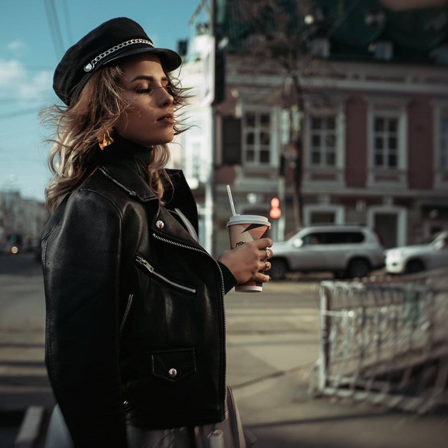 , Ларионов Роман