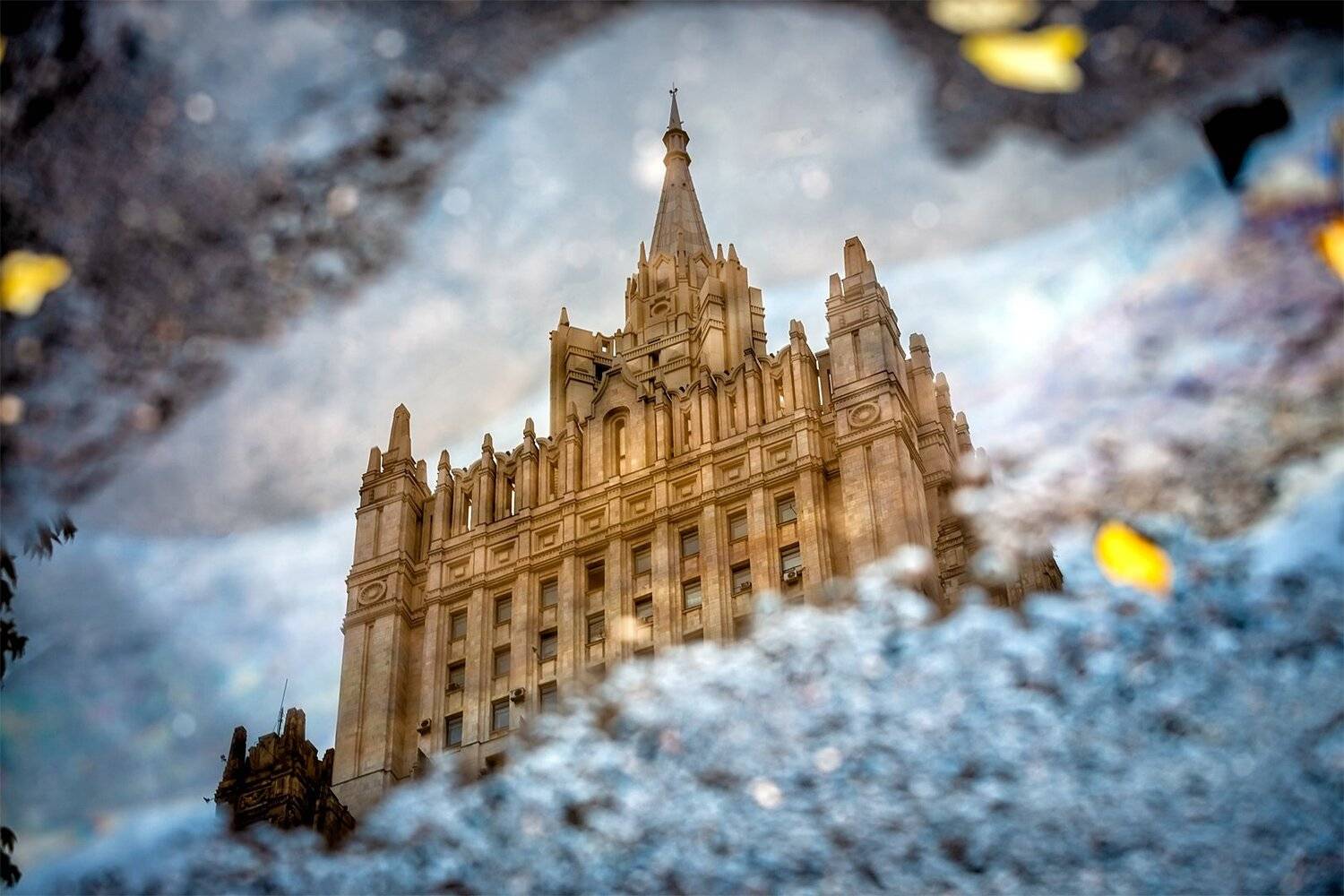 отражение, осень, архитектура, мид, достопримечательность, мид, reflection, autumn, architecture, foreign, minister, attraction;, Юрий Шурчков