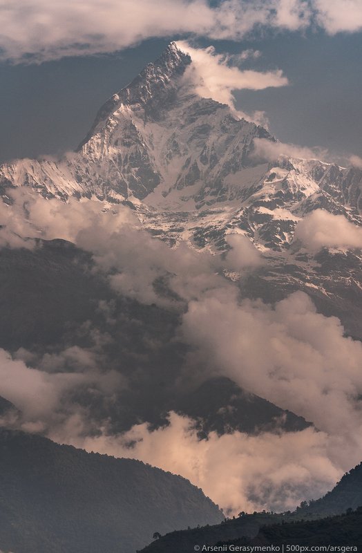 nepal, mountain, plane, pokhara, paragliding, fly, people, sky, travel, himalaya, flight, sport, nature, blue, action, parachute, paraglide, outdoor, tourism, extreme, risk, gliding, parachuting, para-glide, parasailing, region, annapurna, annapurna, avia Machapuchare summit or Fishtail in Annapurna Sanctuary region, the Himalayas фото превью