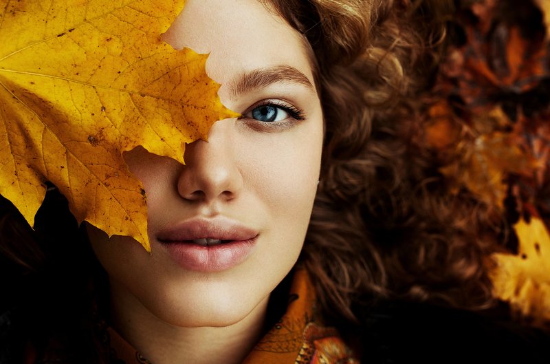 Autumn portrait фото превью