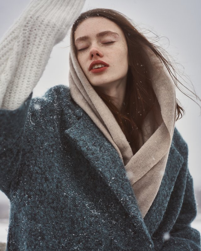 work, man, portrait, eyes. nice, boy, model, beautiful, beauty, portraitmood Winter фото превью