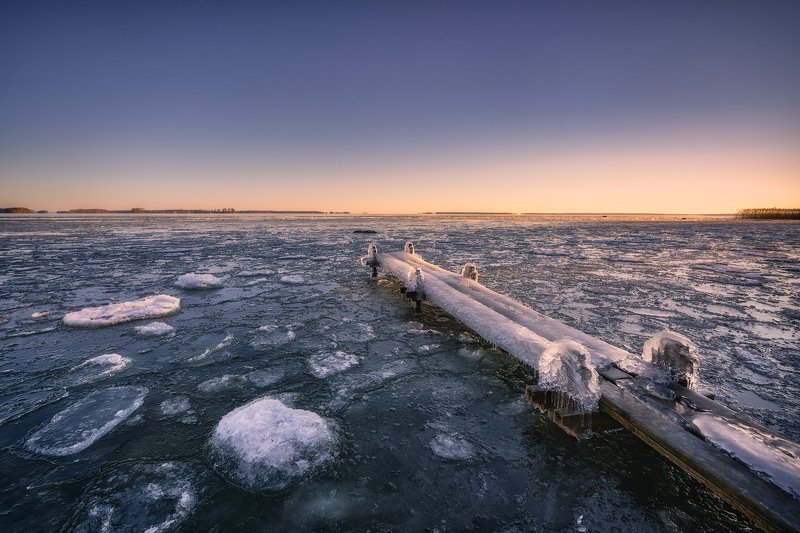 Blue, Blue Sky, bridge, floe, gantry, glitter, glittering Islands, Heap, hillock, Horizon, ice, Ice Floe, icicles, Islets, Jetty, lake, Lake Hjälmaren, Ludwig Riml  Photography, morning, outdoors, Pier, pile, Puddle, Rock, Sky, Snow, Snowcapped, Sparkle,  Glittering Light фото превью