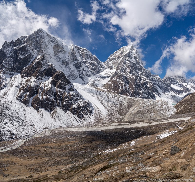 landscape, nature, travel, cloudy, outdoor, asia, climbing, top, mount, mountain, nepal,  cloud, peak, himalaya, alpinism, summit, himalayas, adventure, himalayan, cholatse, pheriche, valley, taboche, tourism, trekking, altitude, hiking, hike, khumbu, mou Pheriche Valley in Himalayas. Cholatse summit in khumbu region Nepal, everest base camp trek фото превью