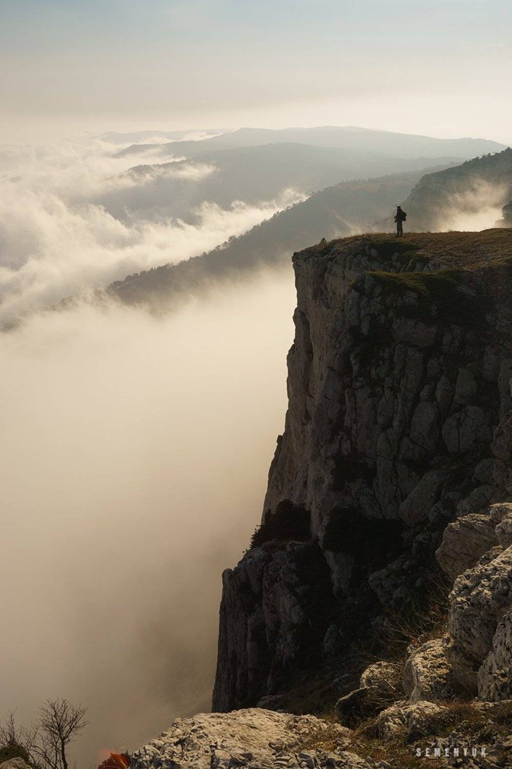 крым, лапата, горы, осень, обрывы, ай-петри, облака, над облаками, фототур, mountain, clouds, landscape., Семенюк Василий