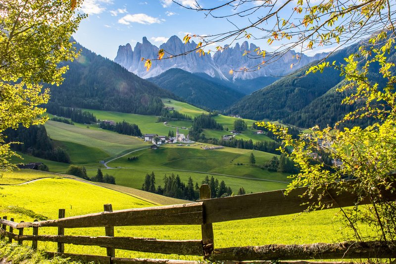доломиты,santa maddalena, val di funes morning valley Val di Funes фото превью