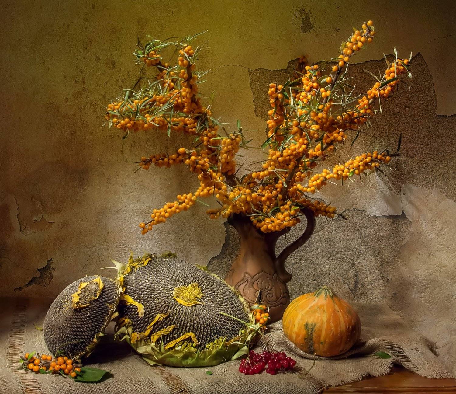 натюрморт, облепиха, тыква, подсолнух, калина, Татьяна Феденкова