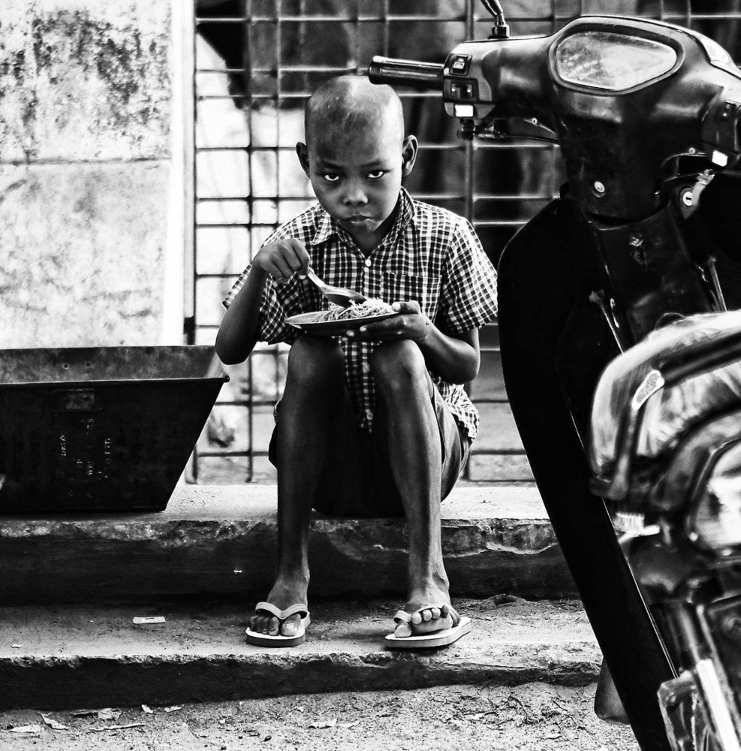 портрет, стрит, ребенок, азия, чб, монохром, yakov stavchansky