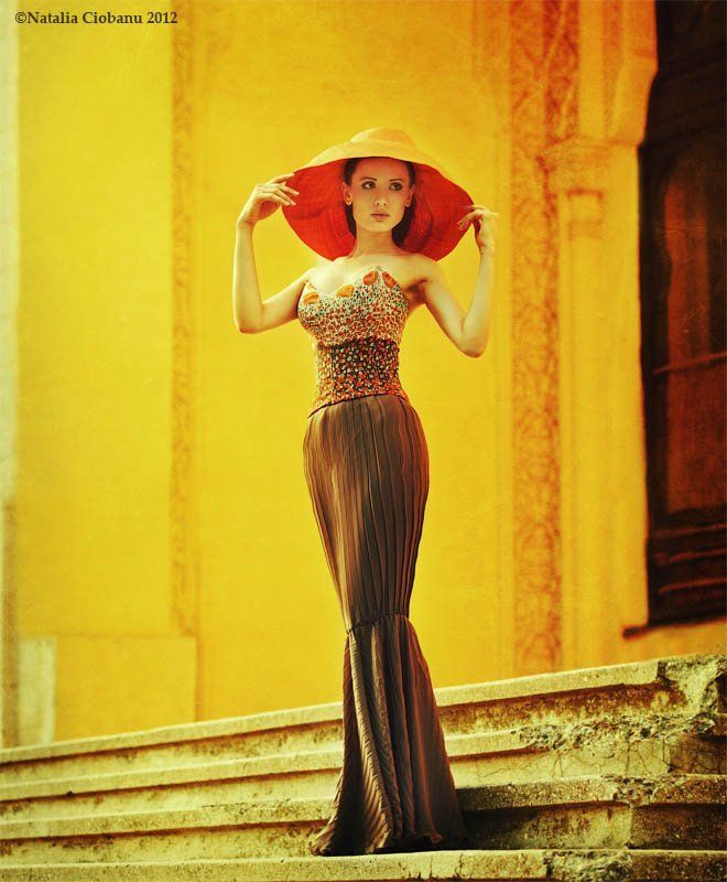 Статуэтка фото превью