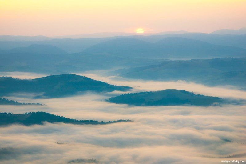 карпаты, утро, рассвет, туман, горы, солнце Ночь пройдет фото превью