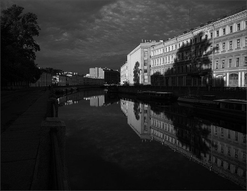 мойка, утро Мойка. Этюд с тенью фото превью