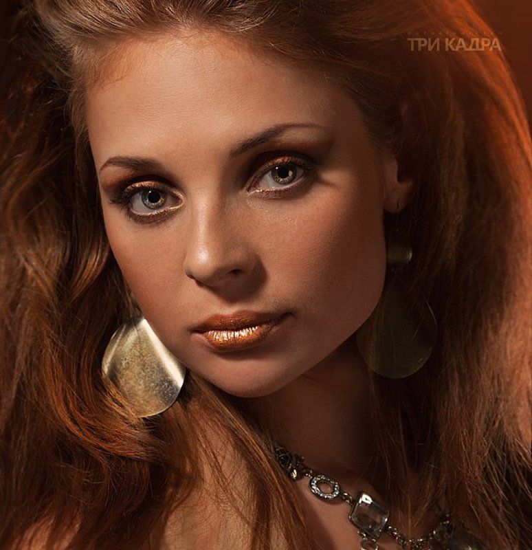 девушка, рыжая, ткань Пылающая охра фото превью