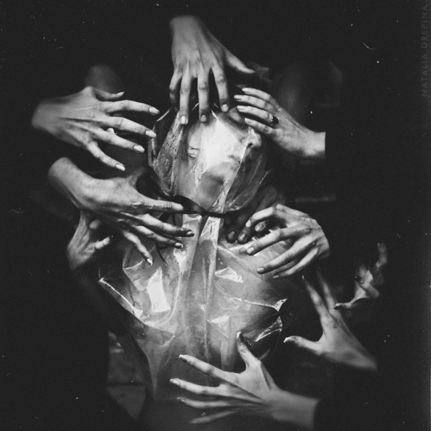 руки, удушье, страх, полиэтилен, тьма, Natalia Drepina