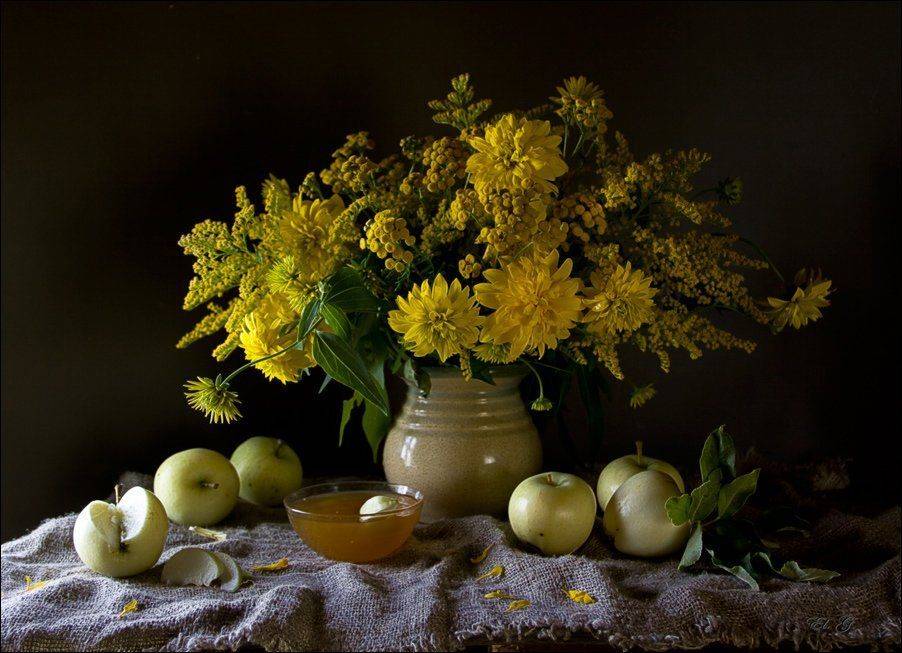 натюрморт, яблоки. цветы, жёлтый, лето, El. G.